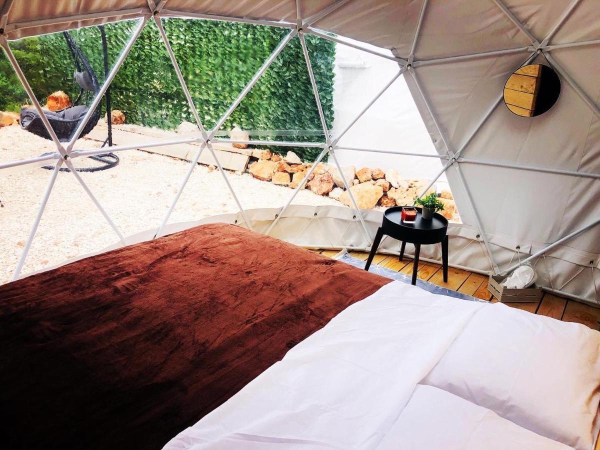 Glamping Peninsula Lustica Rose Villa Tivat Exteriör bild